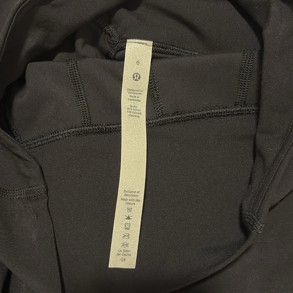 Brand new with tags Lululemon Align Wide-leg crop size 6, black! - Picture 4 of 7